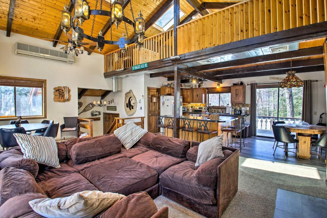 Swiss-Style Chalet With Fireplace - Near Story Land! Bartlett Buitenkant foto